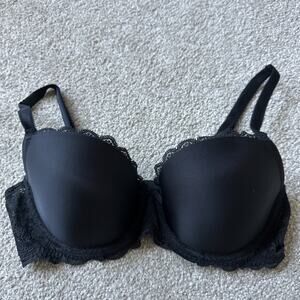 NWOT Victoria's Secret Dream Angels Black Lace Lined Demi Push Up Bra 34D